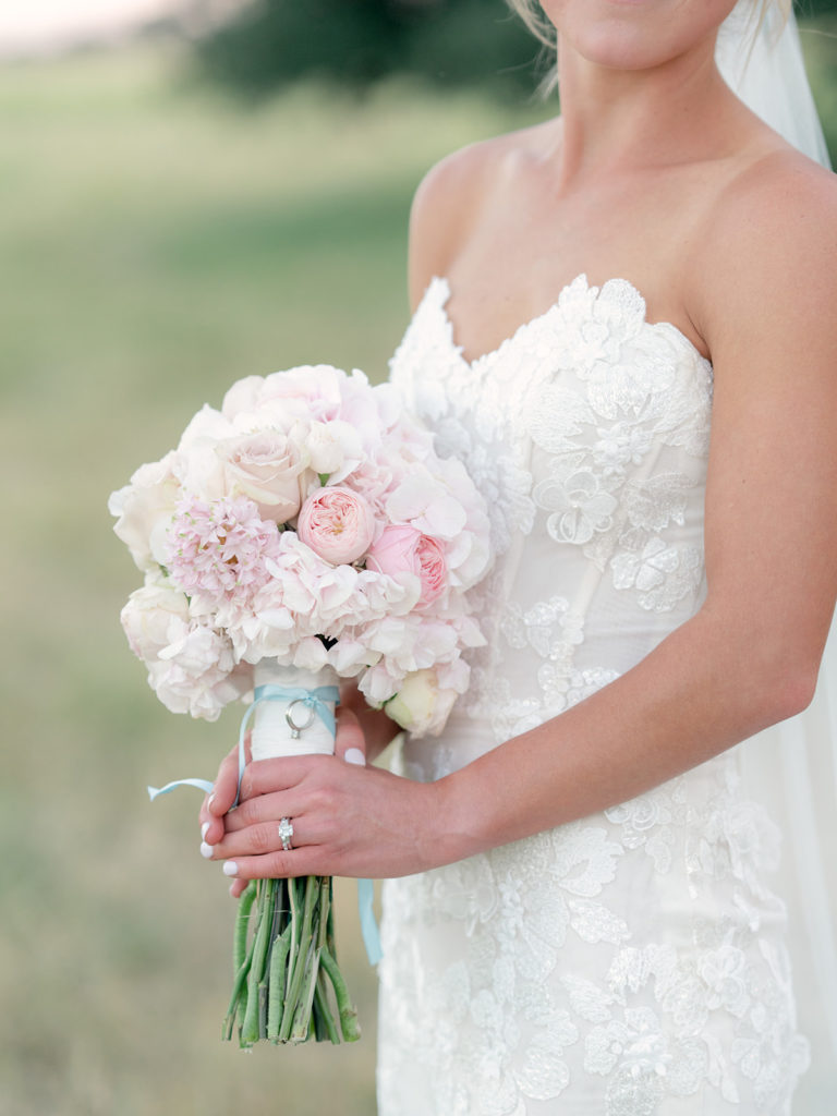 bridal bouquet heirloom